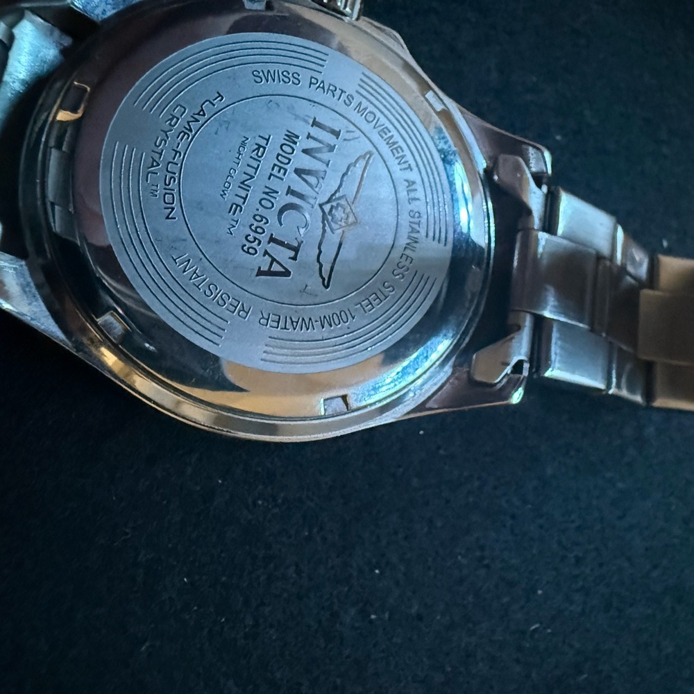 Invicta Silver and Blue Men's Watch - Picture 3 of 4